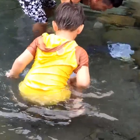 宜蘭 寒溪休閒旅遊 烤肉 抓魚 玩水 小孩放生